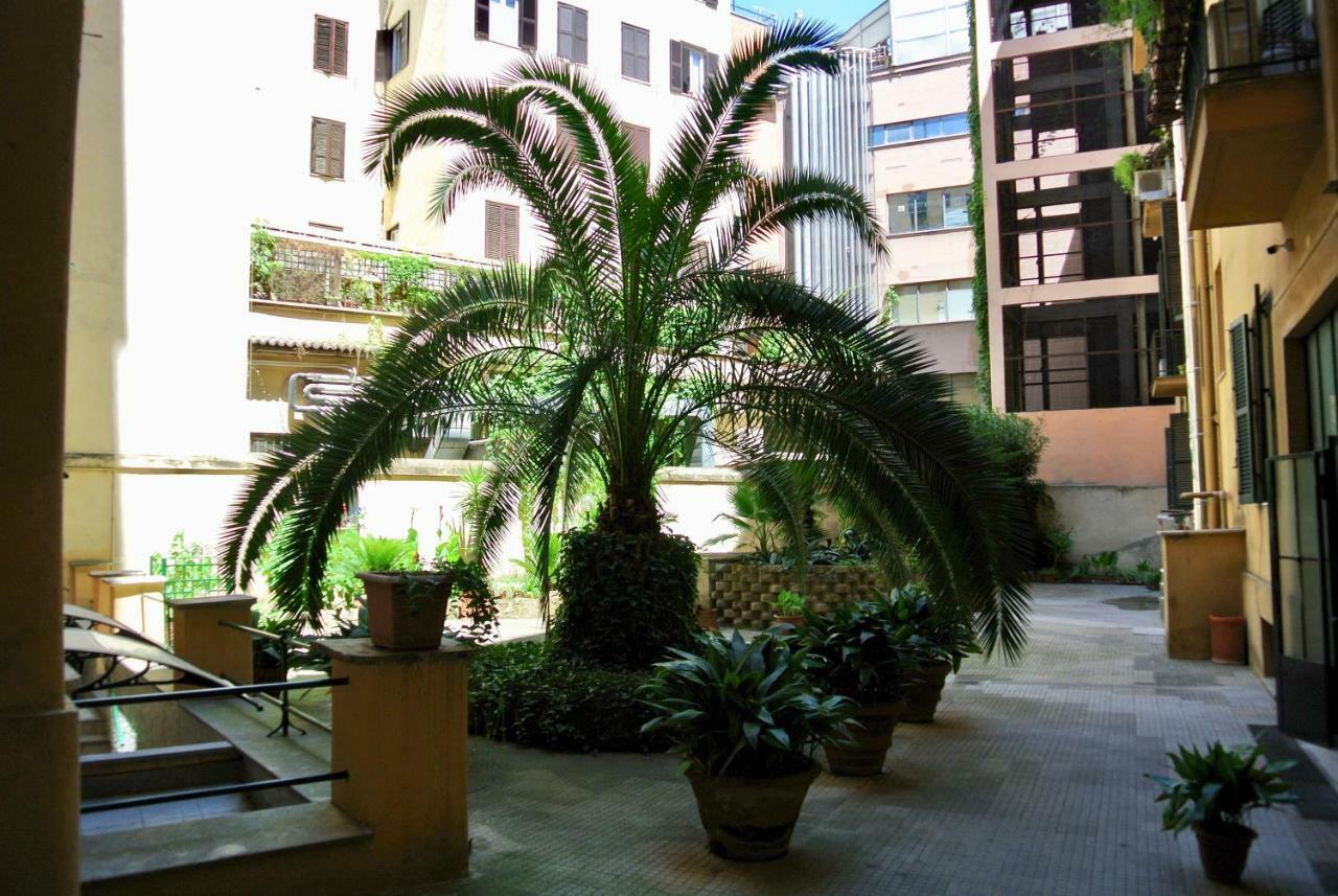 Beautiful Apartment In San Giovanni Close To Colosseo Рим Екстер'єр фото