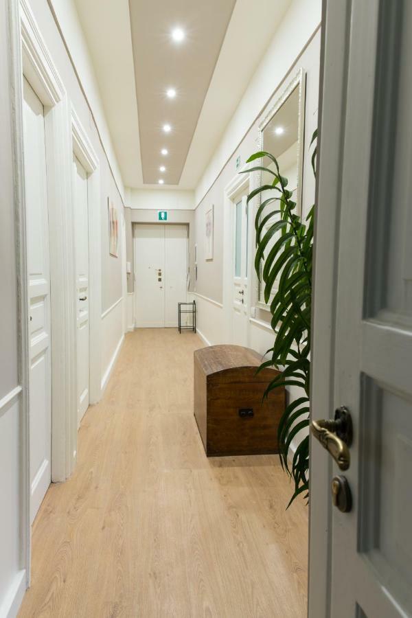 Beautiful Apartment In San Giovanni Close To Colosseo Рим Екстер'єр фото