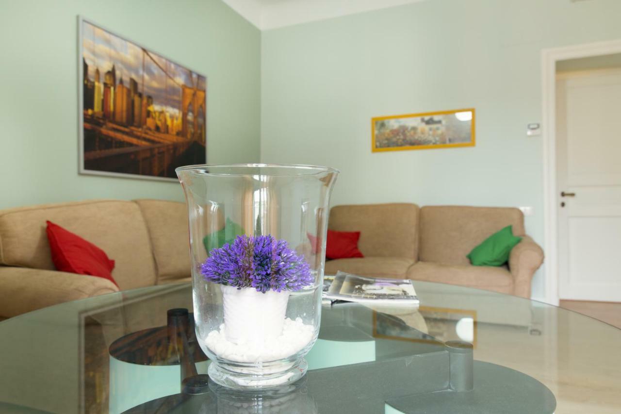 Beautiful Apartment In San Giovanni Close To Colosseo Рим Екстер'єр фото